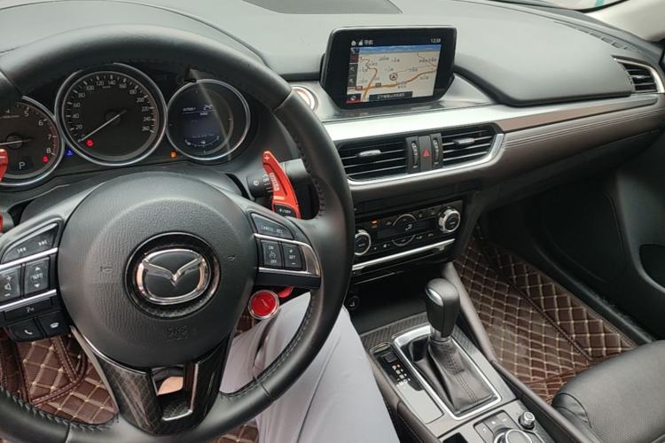 Used Mazda Atenza 2017 2.5L Skyactiv Sport Edition Center Console