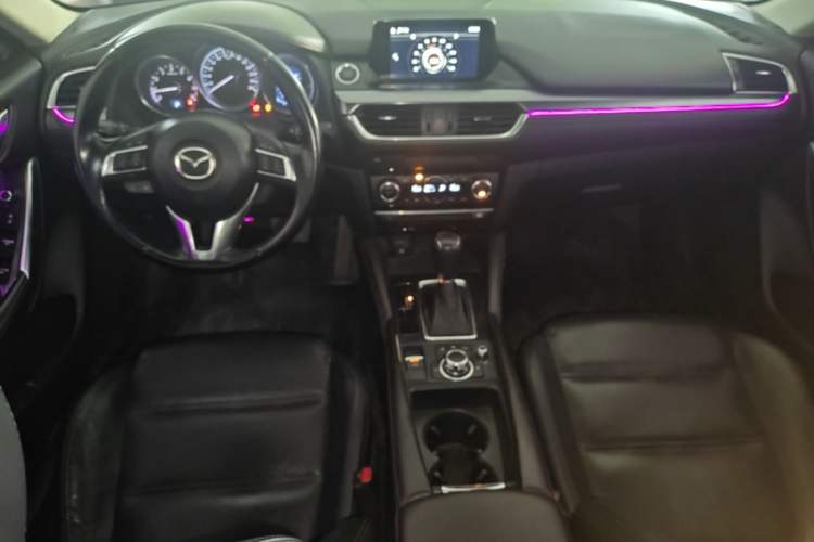 Used Mazda Atenza 2017 2.0L Blue Sky Luxury Edition Center Console