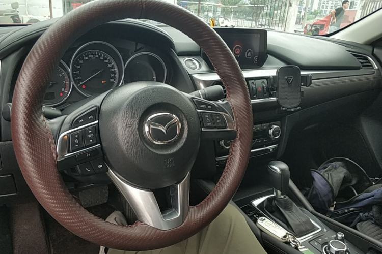 Used Mazda Atenza 2017 2.0L Blue Sky Luxury Edition Center Console