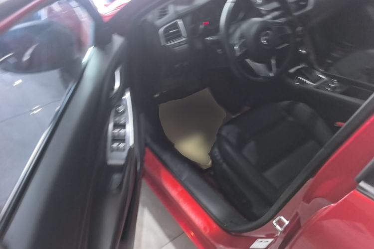 Used Mazda Atenza 2017 2.0L Blue Sky Luxury Edition Driver Seat