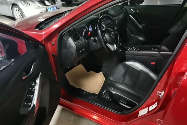 Used Mazda Atenza 2017 2.0L Blue Sky Luxury Edition Driver Seat