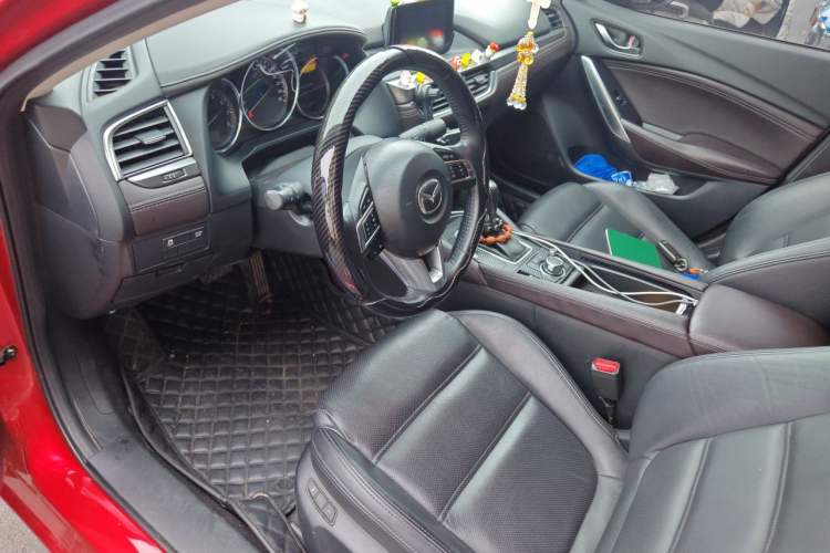 Used Mazda Atenza 2017 2.0L Blue Sky Luxury Edition Driver Seat