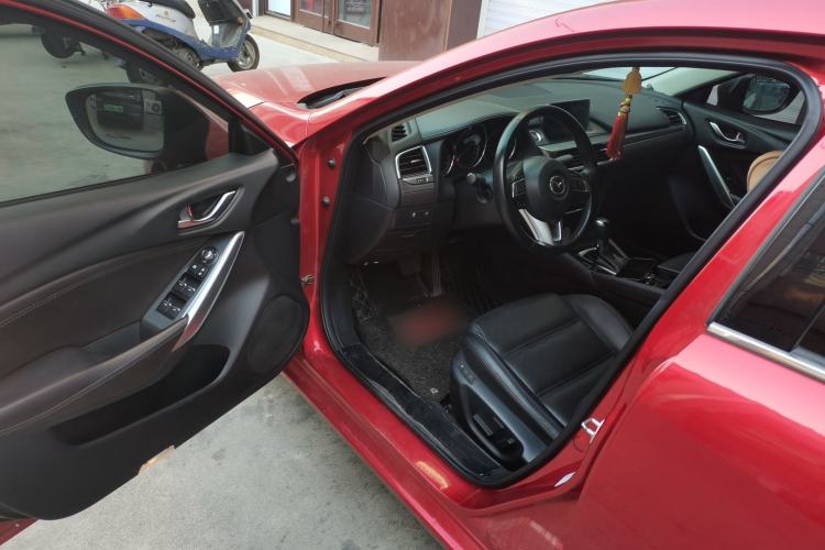 Used Mazda Atenza 2017 2.0L Blue Sky Luxury Edition Driver Seat