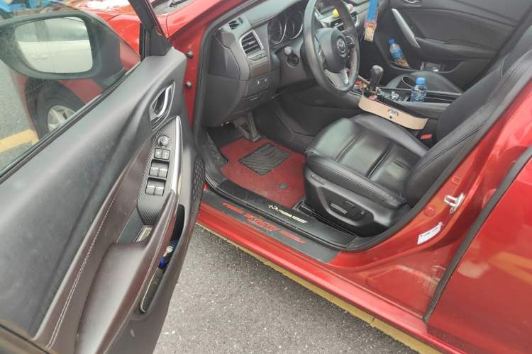 Used Mazda Atenza 2017 2.0L Blue Sky Luxury Edition Driver Seat