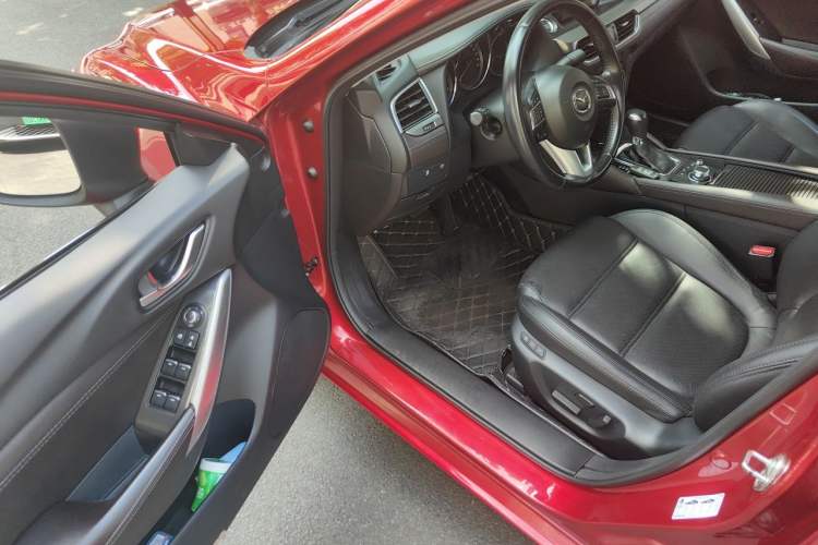 Used Mazda Atenza 2017 2.0L Blue Sky Luxury Edition Driver Seat