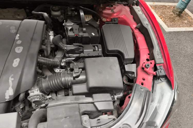 Used Mazda Atenza 2017 2.0L Blue Sky Luxury Edition Engine Bay Left