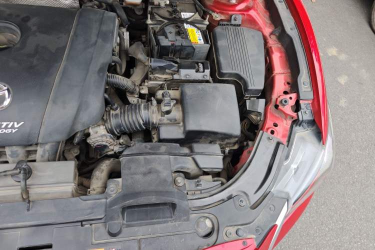 Used Mazda Atenza 2017 2.0L Blue Sky Luxury Edition Engine Bay Left