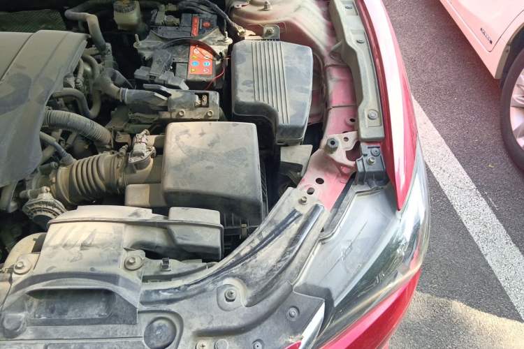 Used Mazda Atenza 2017 2.0L Blue Sky Luxury Edition Engine Bay Left