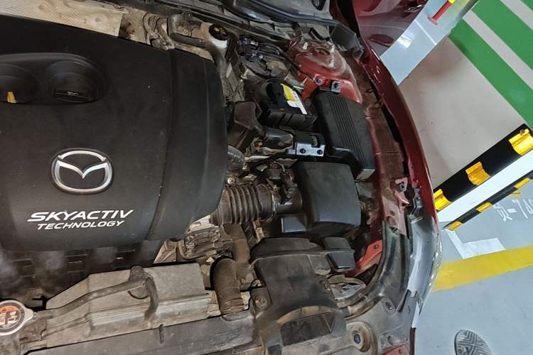 Used Mazda Atenza 2017 2.0L Blue Sky Fashion Edition Engine Bay Left