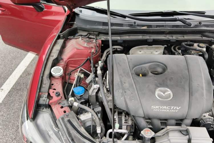 Used Mazda Atenza 2017 2.0L Blue Sky Luxury Edition Engine Bay Right