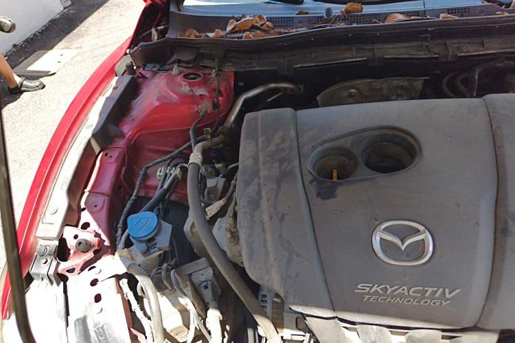Used Mazda Atenza 2017 2.0L Blue Sky Luxury Edition Engine Bay Right