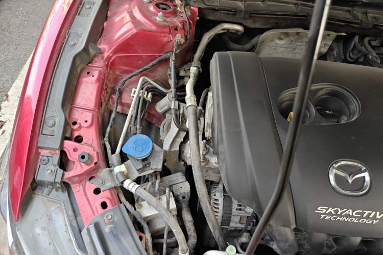 Used Mazda Atenza 2017 2.0L Blue Sky Luxury Edition Engine Bay Right