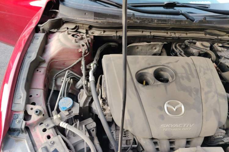 Used Mazda Atenza 2017 2.0L Blue Sky Luxury Edition Engine Bay Right