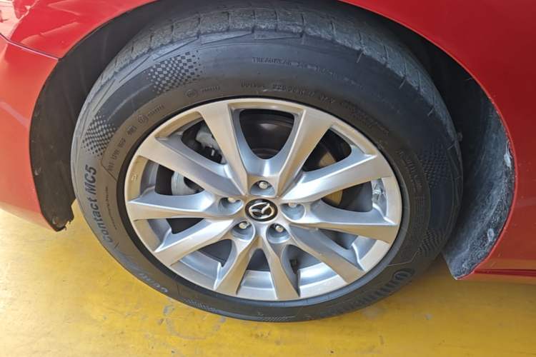 Used Mazda Atenza 2017 2.0L Blue Sky Luxury Edition Exterior 1
