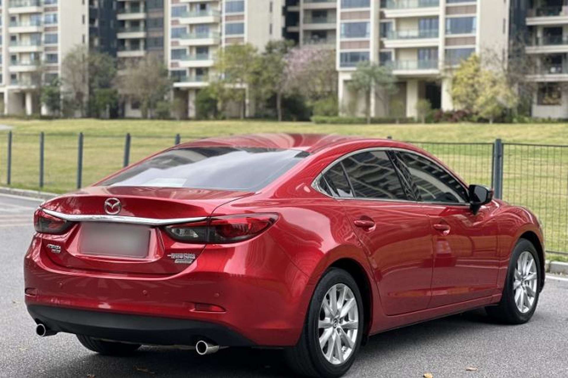Used Mazda Atenza 2017 2.0L Blue Sky Luxury Edition Exterior 5