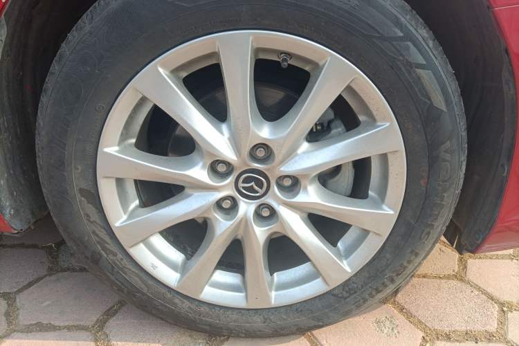 Used Mazda Atenza 2017 2.0L Blue Sky Luxury Edition Exterior 7