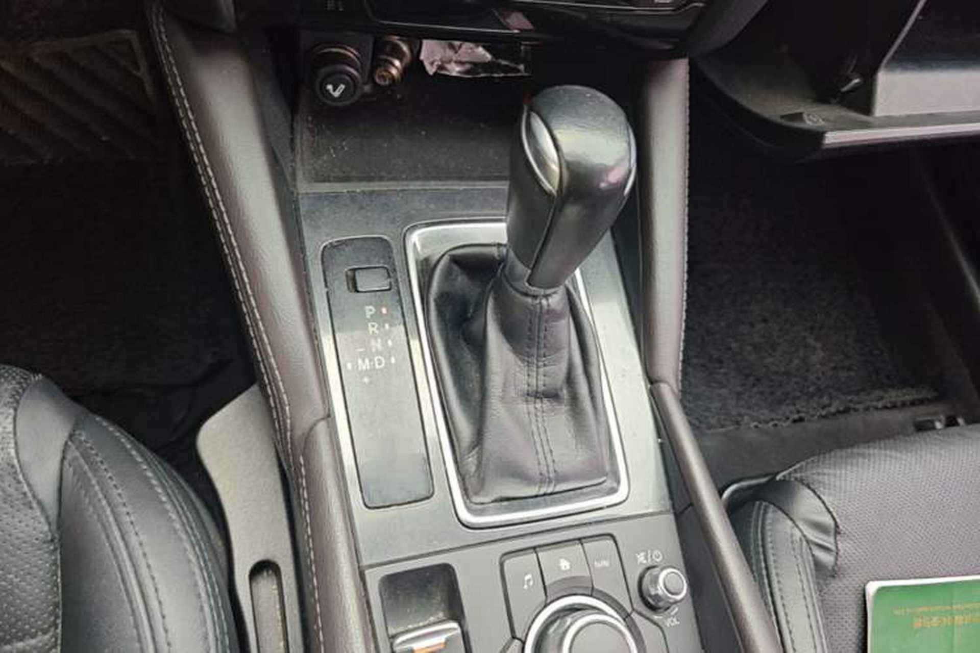 Used Mazda Atenza 2017 2.0L Blue Sky Luxury Edition Gear Lever