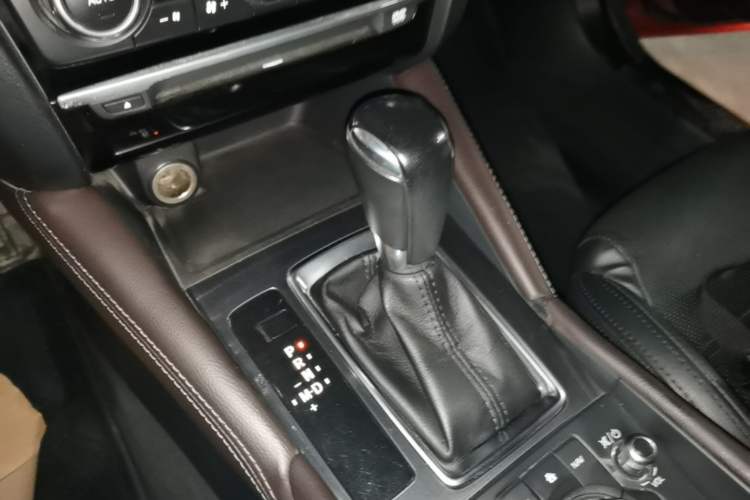 Used Mazda Atenza 2017 2.0L Blue Sky Luxury Edition Gear Lever