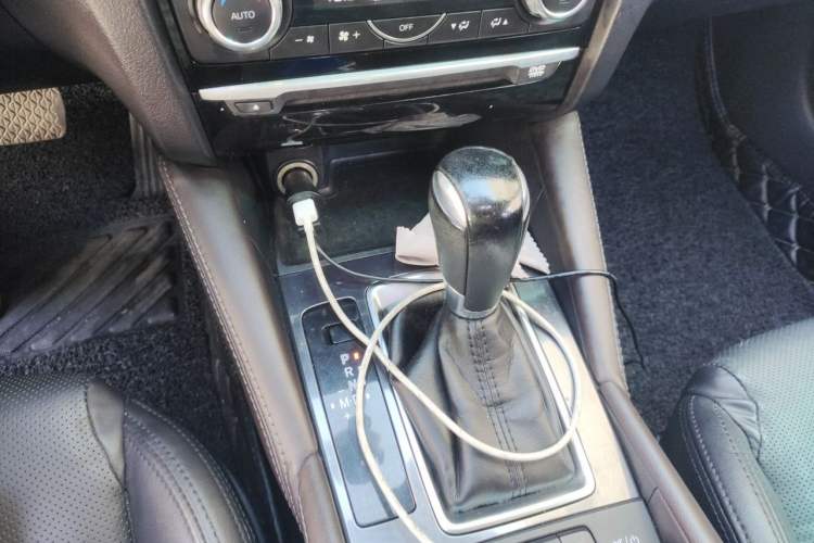 Used Mazda Atenza 2017 2.5L Blue Sky Prestige Edition Gear Lever