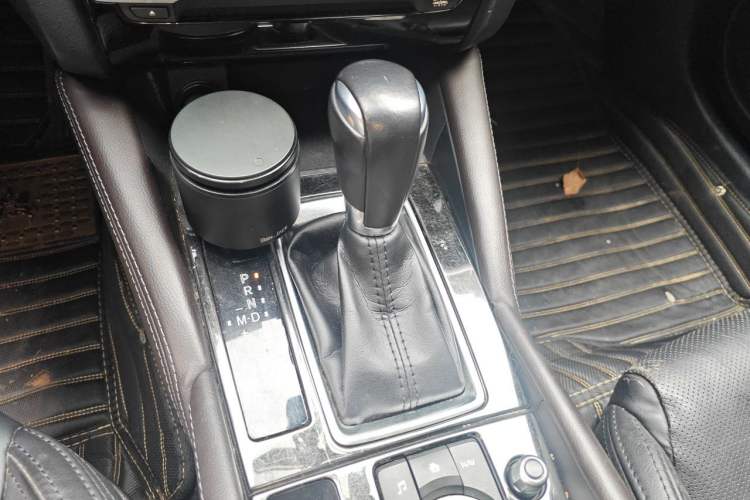 Used Mazda Atenza 2017 2.0L Blue Sky Luxury Edition Gear Lever