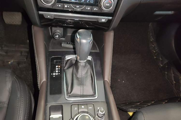 Used Mazda Atenza 2017 2.0L Blue Sky Luxury Edition Gear Lever