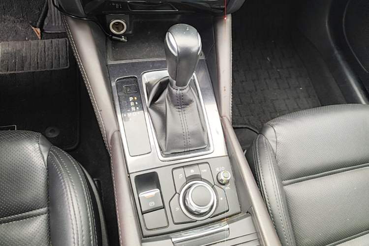 Used Mazda Atenza 2017 2.5L Skyactiv Sport Edition Gear Lever