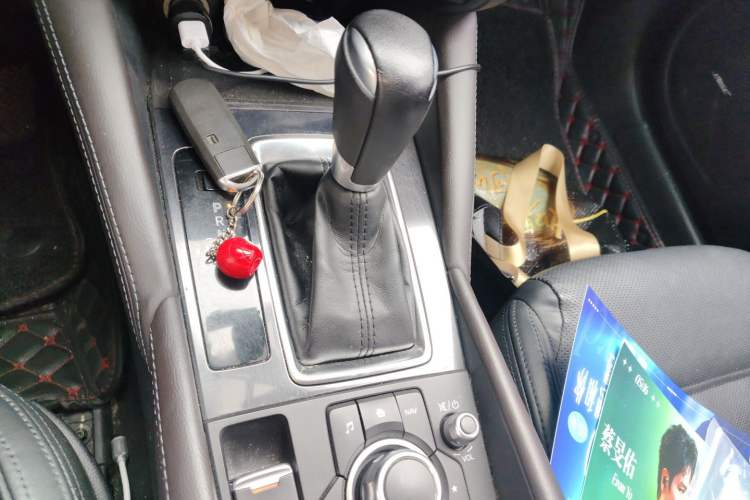 Used Mazda Atenza 2017 2.5L Blue Sky Prestige Edition Gear Lever