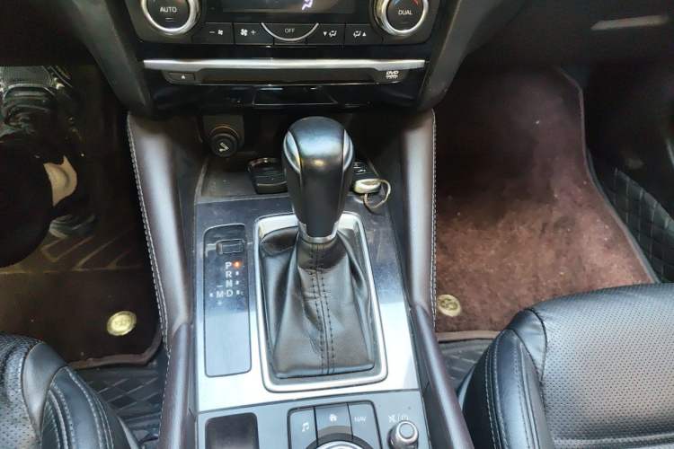 Used Mazda Atenza 2017 2.5L Blue Sky Prestige Edition Gear Lever