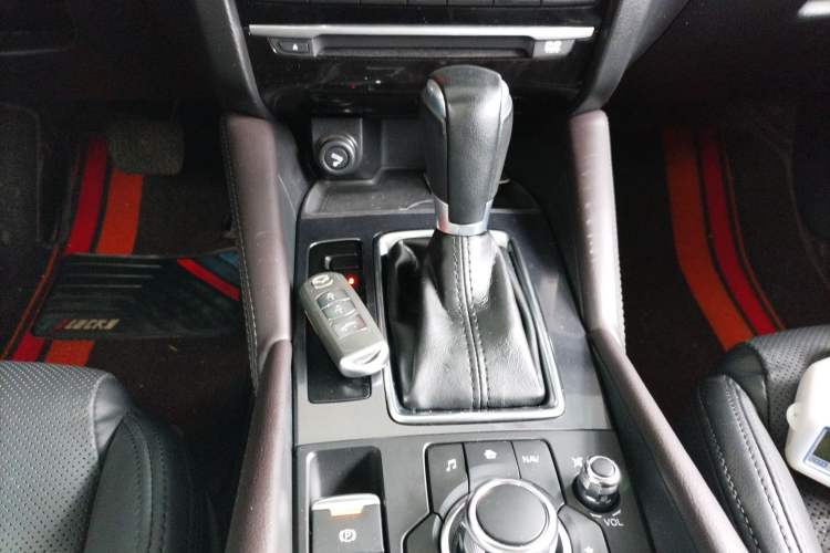 Used Mazda Atenza 2017 2.5L Skyactiv Sport Edition Gear Lever
