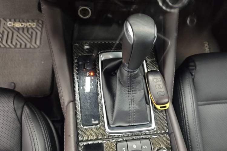 Used Mazda Atenza 2017 2.5L Blue Sky Prestige Edition Gear Lever