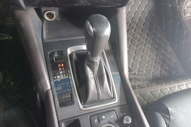 Used Mazda Atenza 2017 2.5L Skyactiv Sport Edition Gear Lever