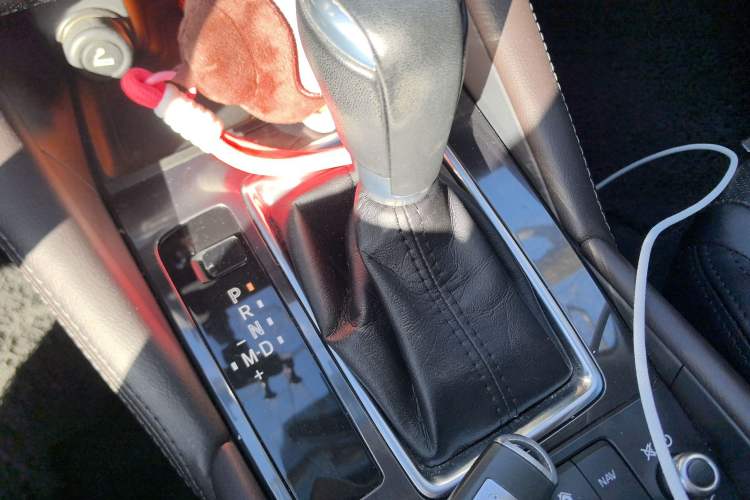 Used Mazda Atenza 2017 2.5L Blue Sky Prestige Edition Gear Lever