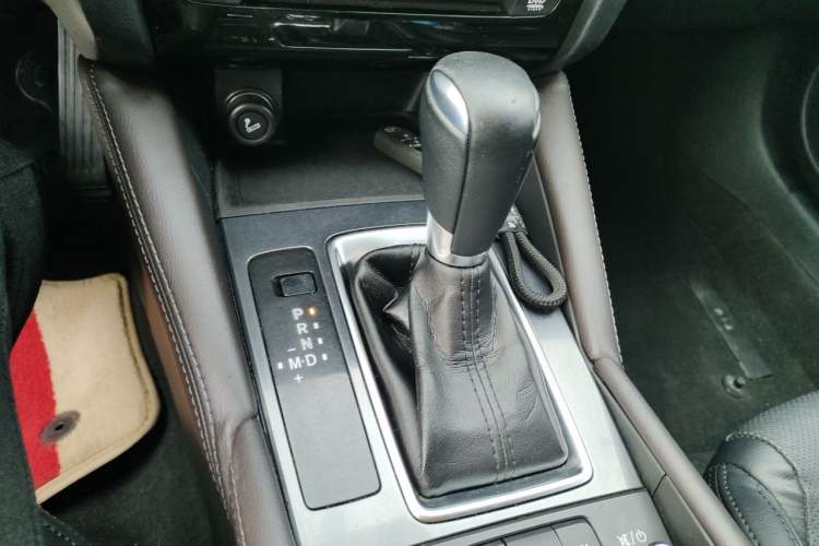 Used Mazda Atenza 2017 2.0L Blue Sky Luxury Edition Gear Lever