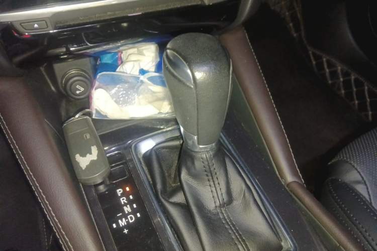 Used Mazda Atenza 2017 2.5L Skyactiv Sport Edition Gear Lever