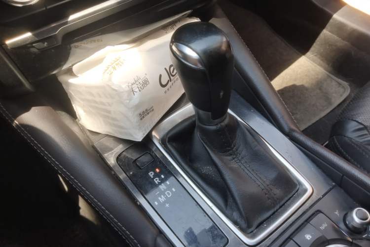 Used Mazda Atenza 2017 2.0L Blue Sky Luxury Edition Gear Lever