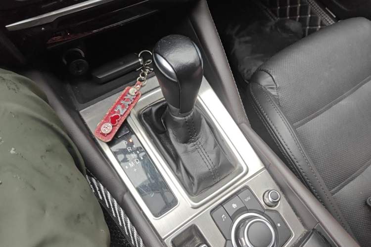 Used Mazda Atenza 2017 2.5L Blue Sky Prestige Edition Gear Lever