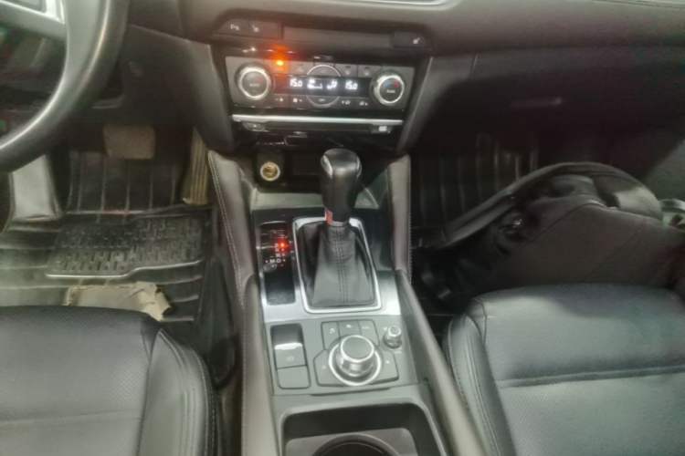 Used Mazda Atenza 2017 2.0L Blue Sky Prestige Edition Gear Lever