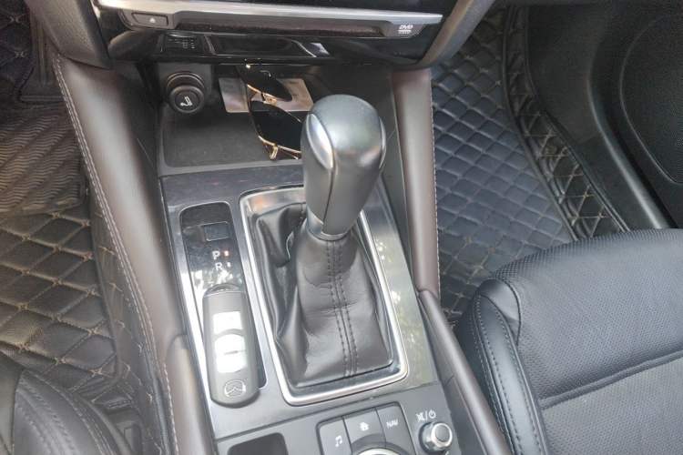 Used Mazda Atenza 2017 2.0L Blue Sky Luxury Edition Gear Lever