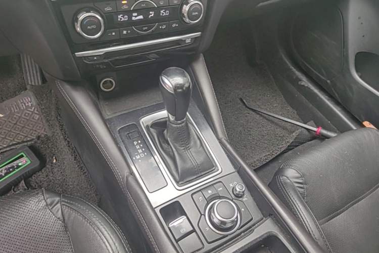Used Mazda Atenza 2017 2.0L Blue Sky Luxury Edition Gear Lever