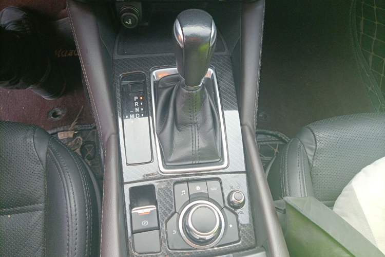Used Mazda Atenza 2017 2.0L Blue Sky Luxury Edition Gear Lever