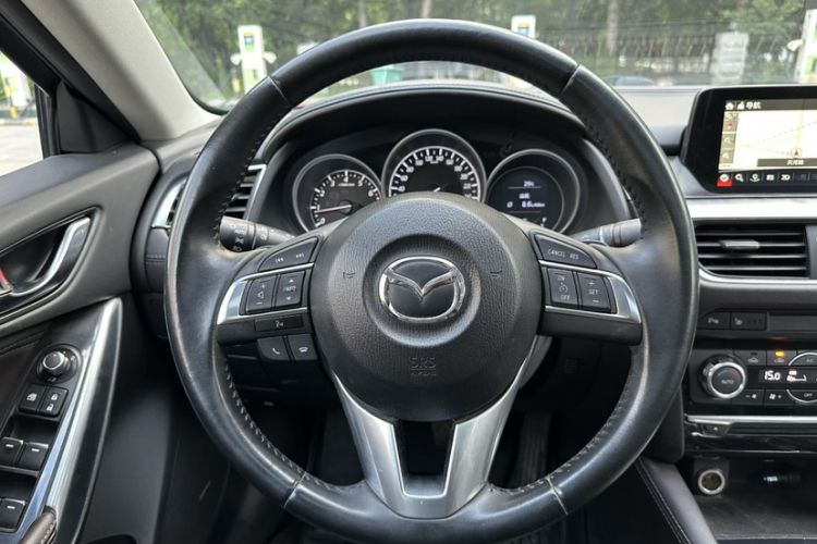 Used Mazda Atenza 2017 2.5L Blue Sky Prestige Edition Interior 1