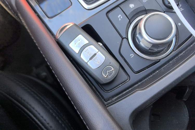 Used Mazda Atenza 2017 2.5L Blue Sky Prestige Edition Interior 1