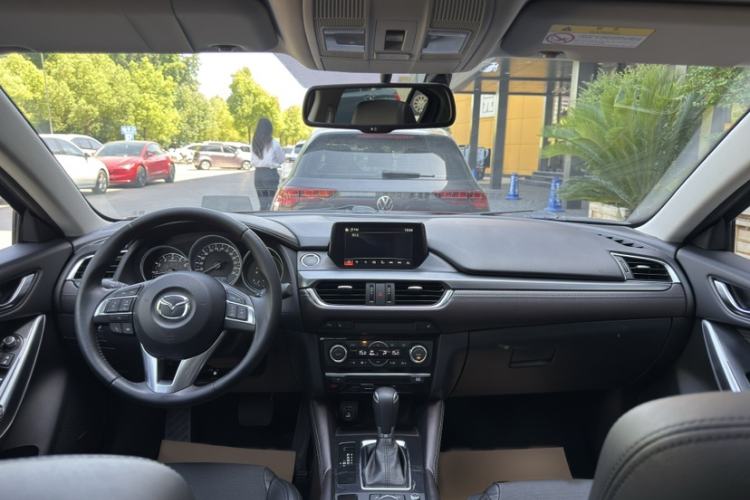 Used Mazda Atenza 2017 2.5L Blue Sky Prestige Edition Interior 13