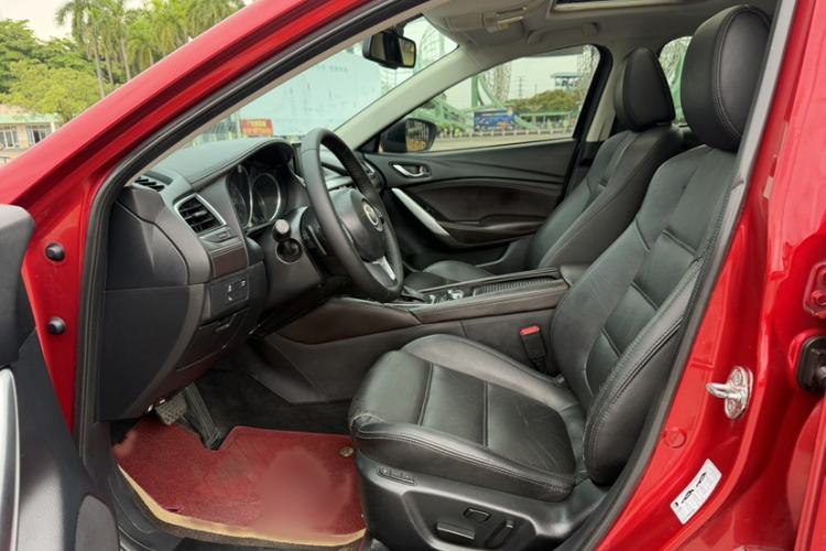 Used Mazda Atenza 2017 2.5L Blue Sky Prestige Edition Interior 3