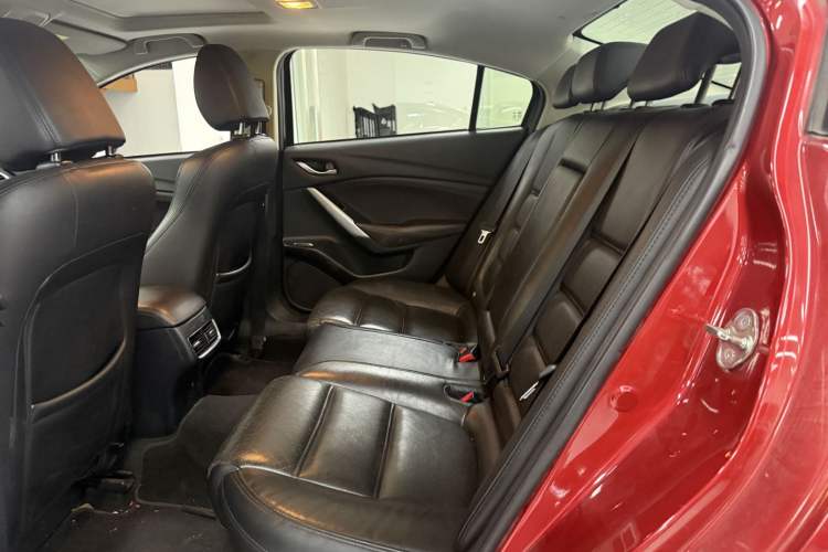 Used Mazda Atenza 2017 2.0L Blue Sky Luxury Edition Interior 4
