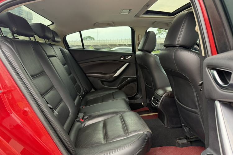 Used Mazda Atenza 2017 2.5L Blue Sky Prestige Edition Interior 4