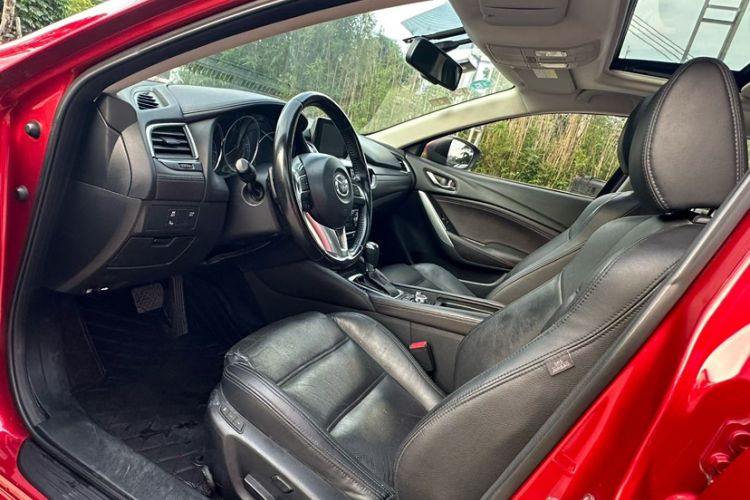 Used Mazda Atenza 2017 2.5L Blue Sky Prestige Edition Interior 4