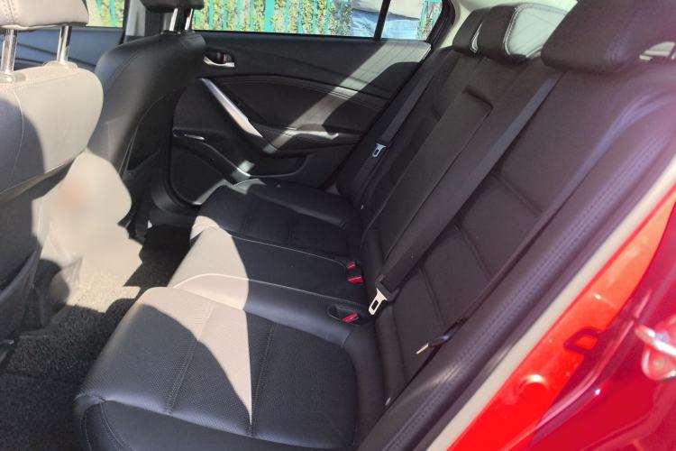 Used Mazda Atenza 2017 2.5L Blue Sky Prestige Edition Interior 4