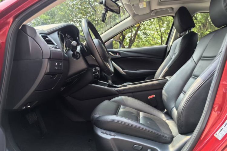 Used Mazda Atenza 2017 2.5L Blue Sky Prestige Edition Interior 5