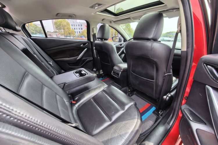 Used Mazda Atenza 2017 2.5L Skyactiv Sport Edition Interior 9